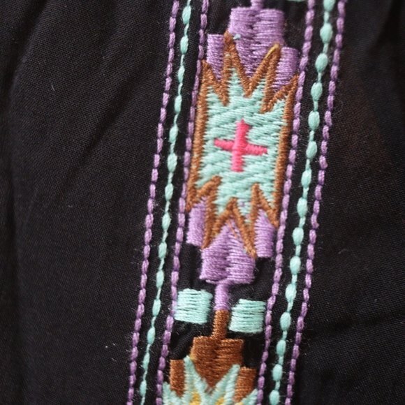 THML/ANTHROPOLOGIE  Art Effect Embroidered Top Size L Open Back Black NEW - Picture 4 of 15